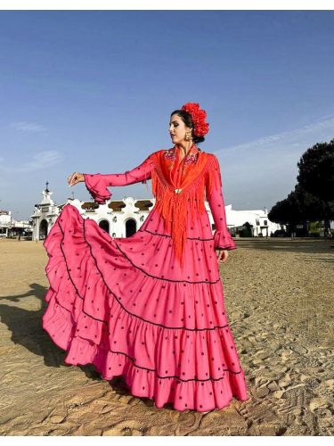 Traje garrotín fucsia