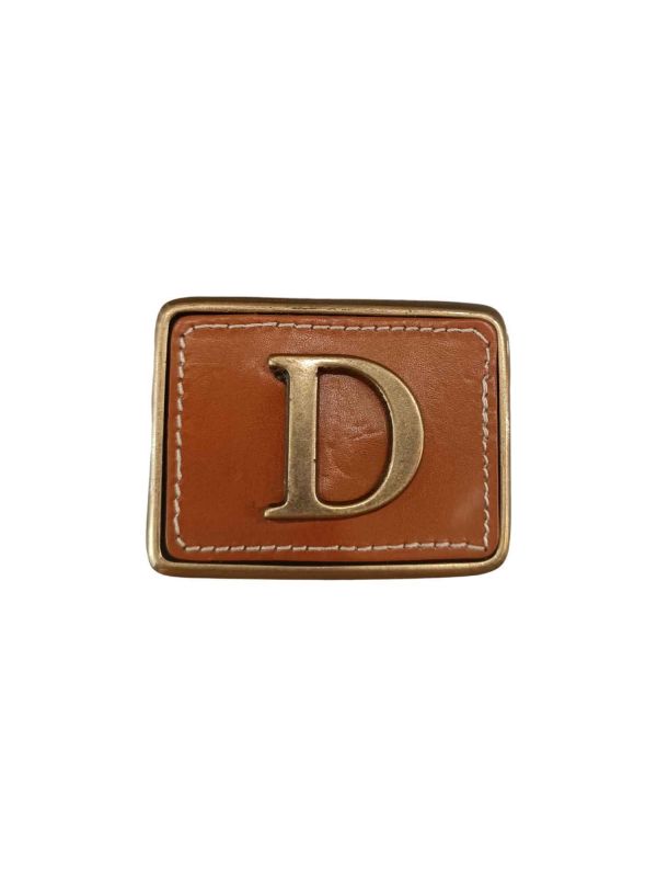 Hebilla inicial relieve D