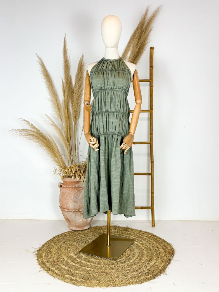Vestido largo anudado al cuello color verde musgo