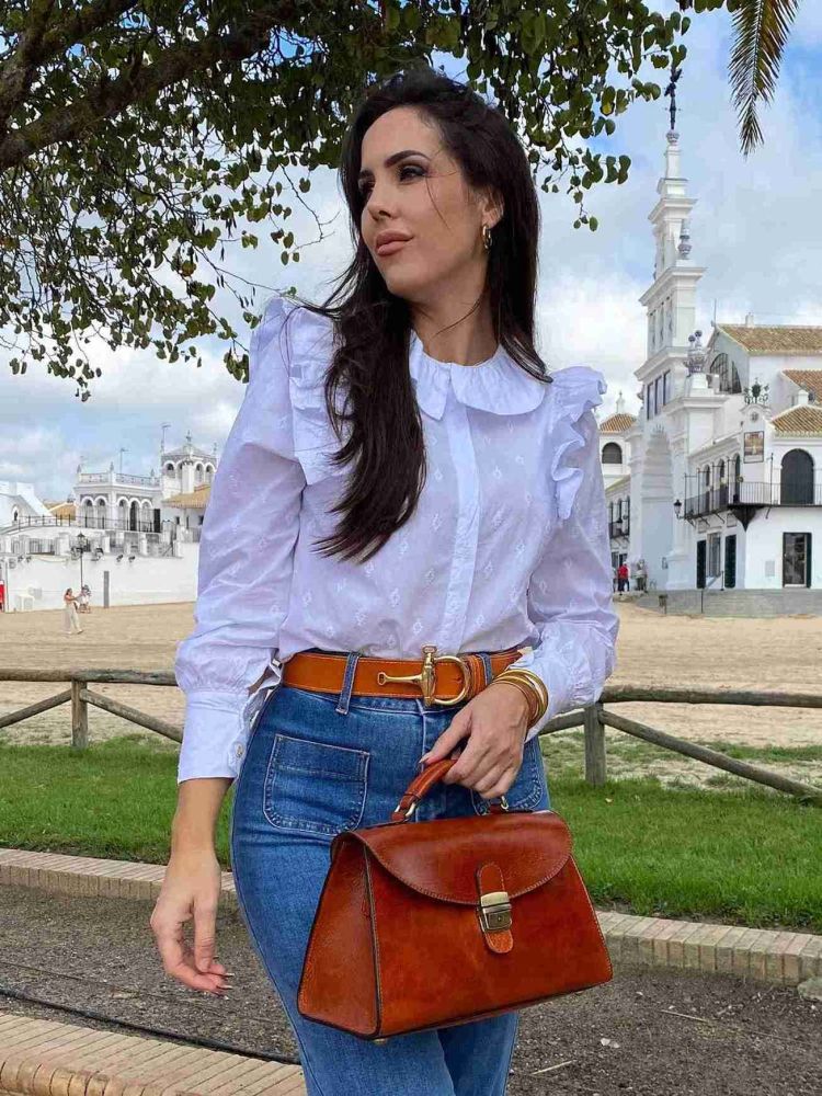 Blusa cervantes blanca bordado al tono