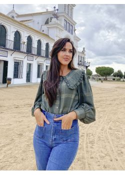 Blusa verde y dorada cuello bebé