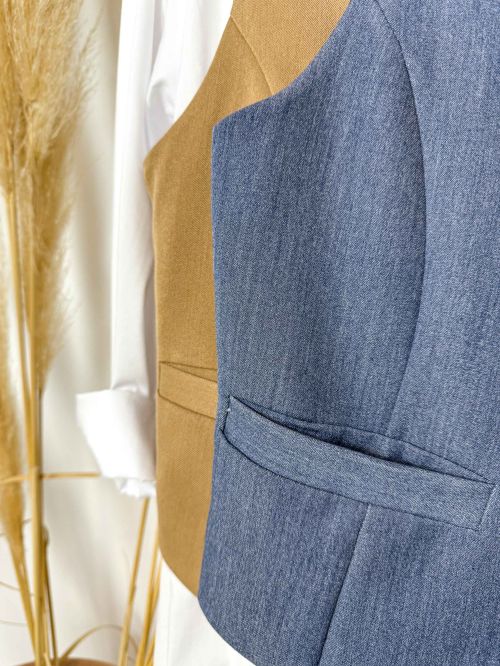 Chalequillo clásico gris azulado