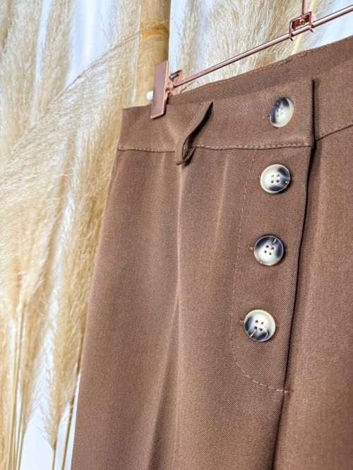 Pantalón traje marrón