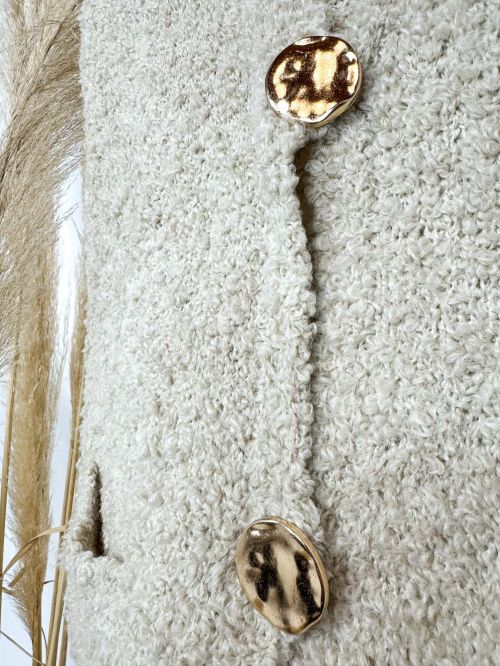 Chalequillo lana rizada con maxi botones