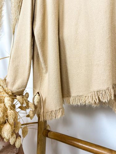 Jersey camel con flecos 2