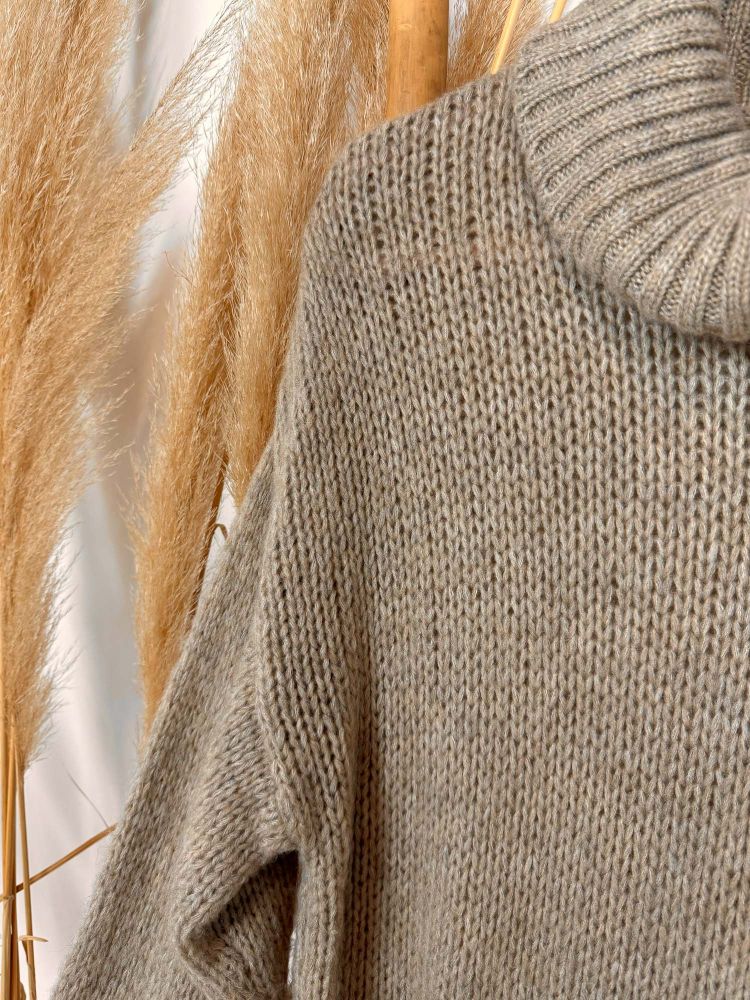 Jersey largo lana con cuello cisne