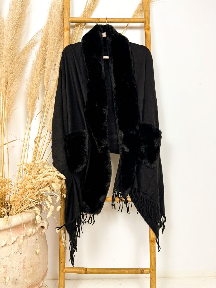 Pashmina negra con pelo