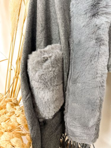 Pashmina gris con pelo 2