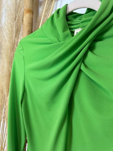 Camiseta cuello cisne cruzado 2