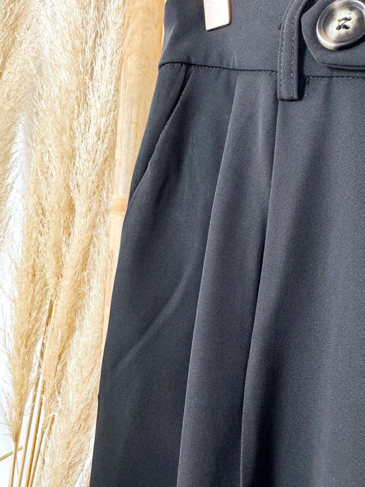 Pantalón palazzo pinza color negro Pantalón palazzo pinza color negro