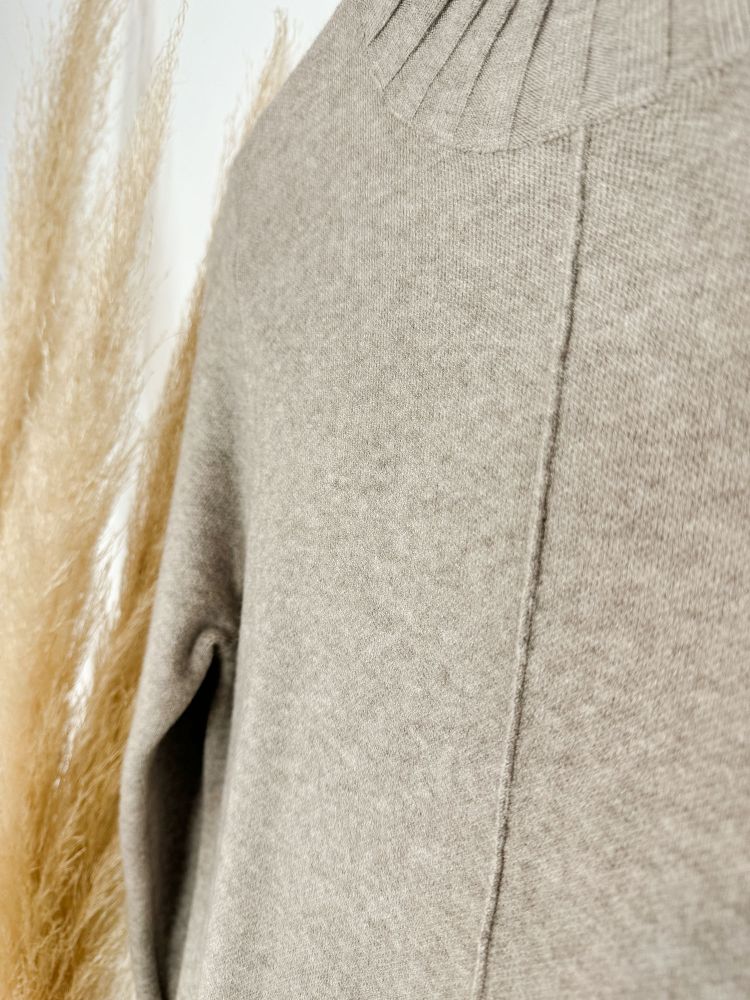 Vestido midi punto taupe con costura Vestido midi punto taupe con costura