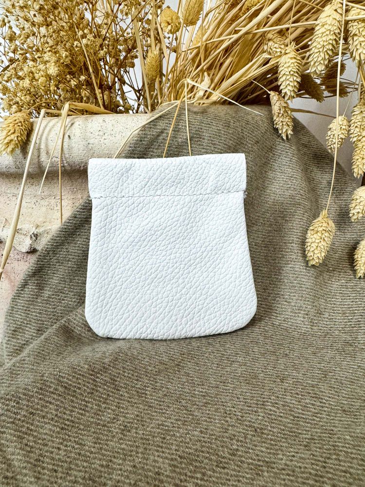 Mini monedero de piel blanco