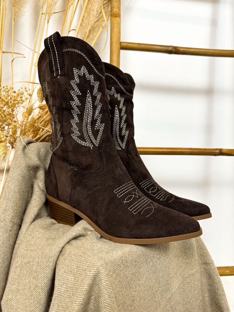 Bota cowboy intermedia marrón chocolate Bota cowboy intermedia marrón chocolate