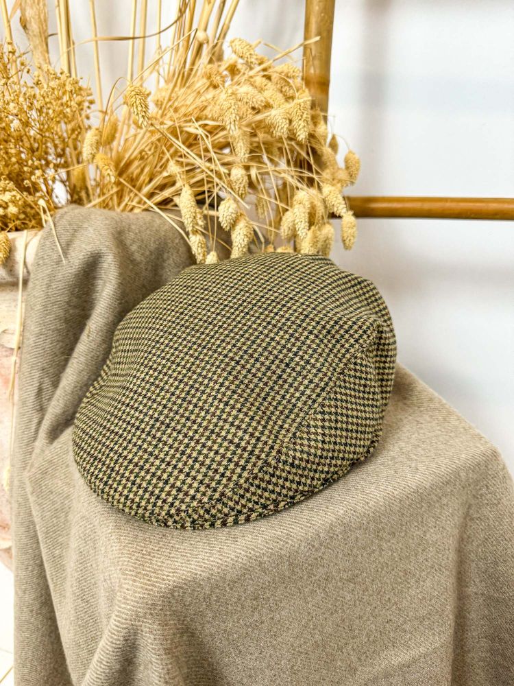 Gorra invierno beige pata de gallo