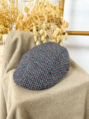 Gorra invierno GOBE tejido rojo, azul y beige