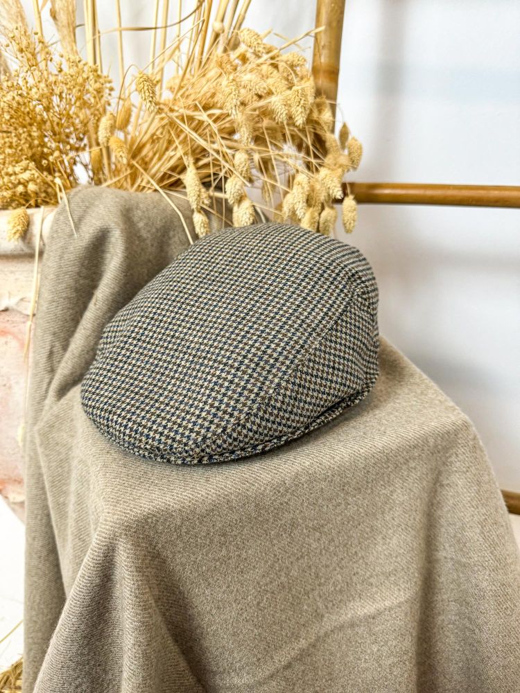 Gorra invierno beige pata de gallo