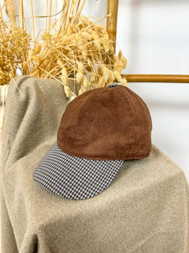 Gorra de visera piel de ante