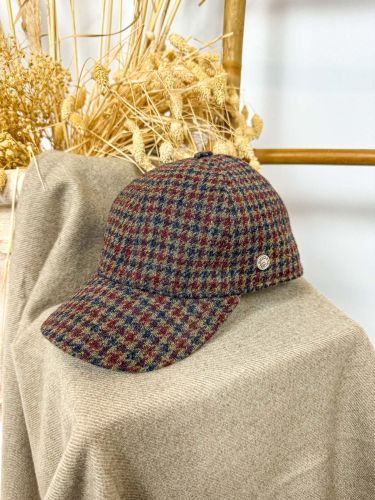 Gorra de visera pata de gallo granate