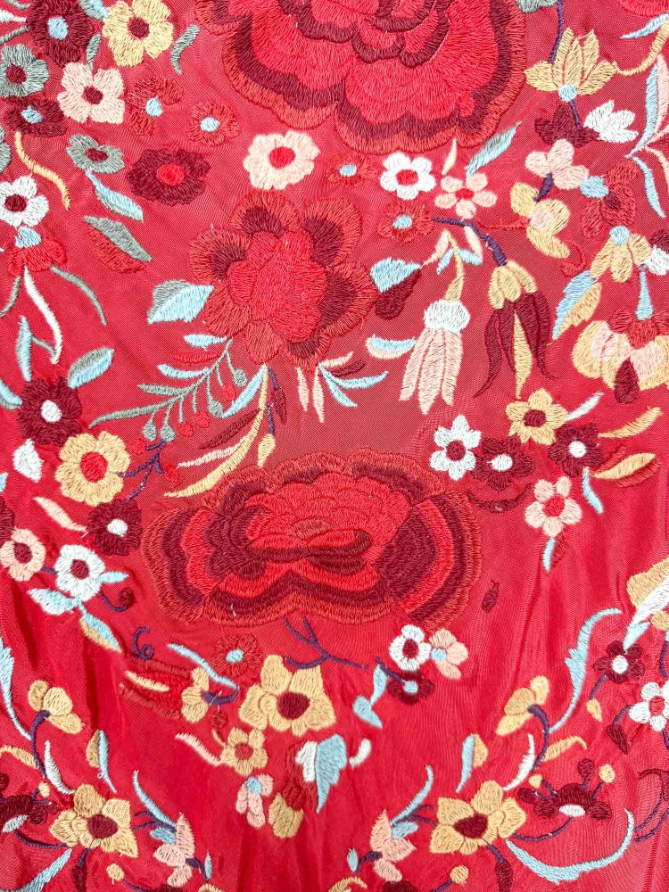 Mantón Margarita rojo