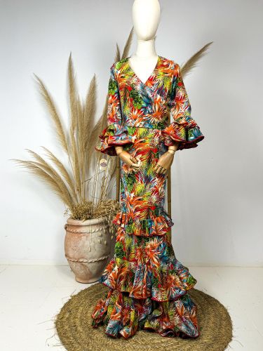 Traje de flamenca ajustado estampado selva