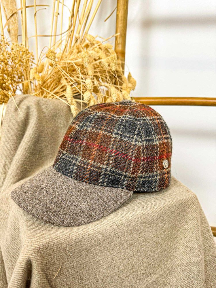 Gorra invierno STRIKE marron cuadros muy grandes