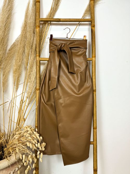 Falda polipiel cruzada camel
