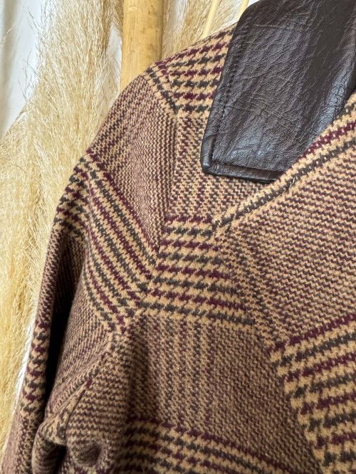 Abrigo paño combinado burdeos