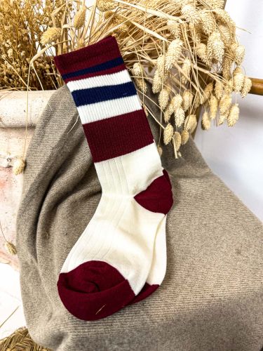 Calcetín alto rayas burdeos