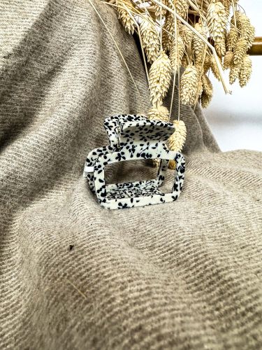 Pinza puntitos negros 2