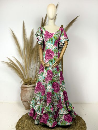 Traje de flamenca de nesgas turquesa,estampado flores...