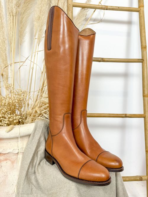 Bota hípica contraste