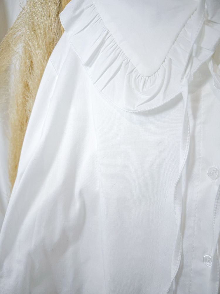 Blusa blanca cuello bebé Blusa blanca cuello bebé