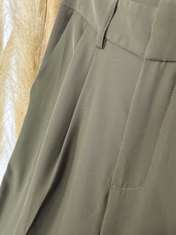 Pantalón palazzo pinza color verde