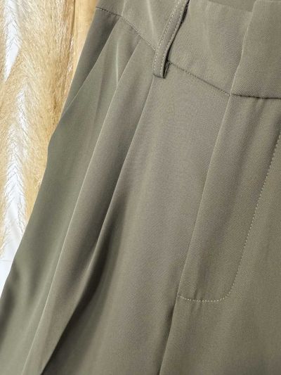 Pantalón palazzo pinza color verde