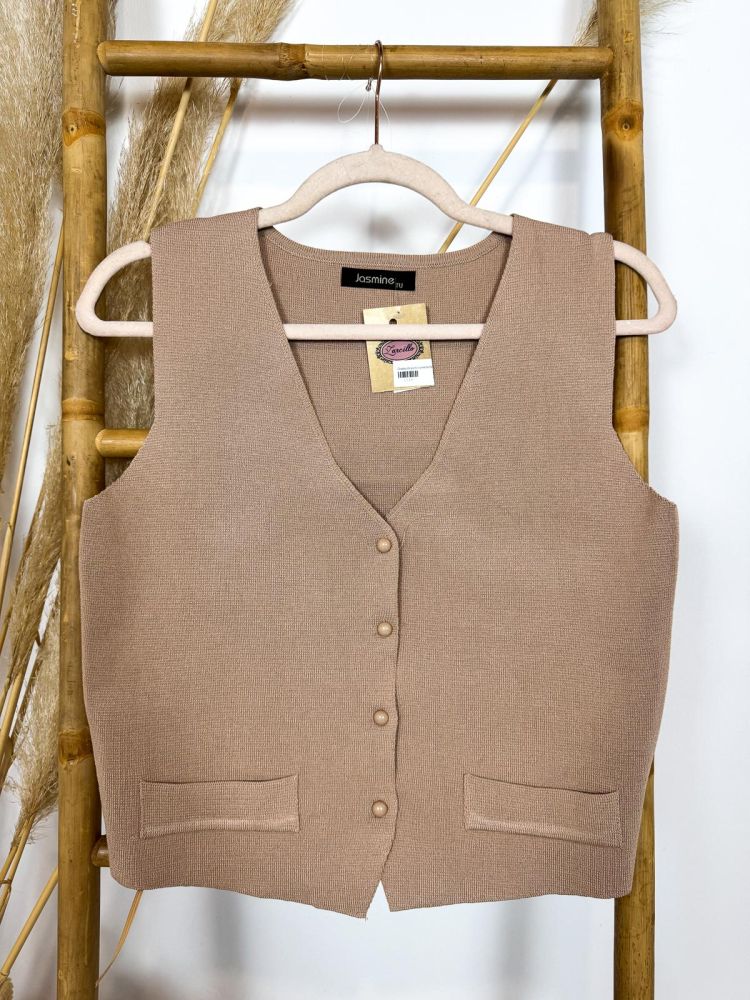 Chalequillo punto camel botones... Chalequillo punto camel botones...