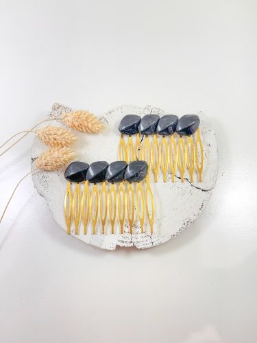 Peinecillo piedra rombo negro