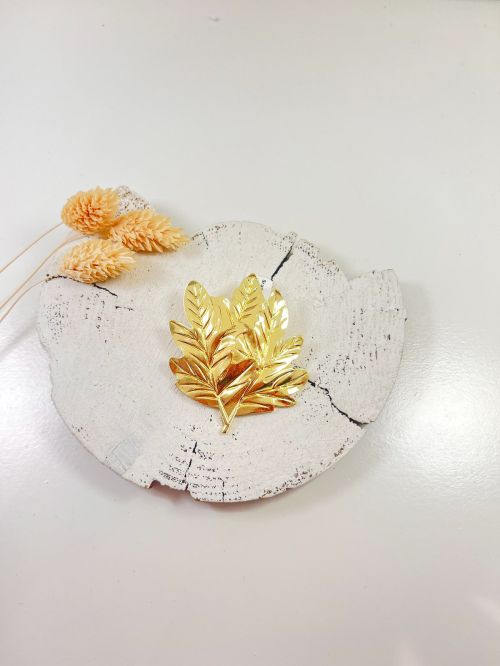 Broche grande hojas navidad