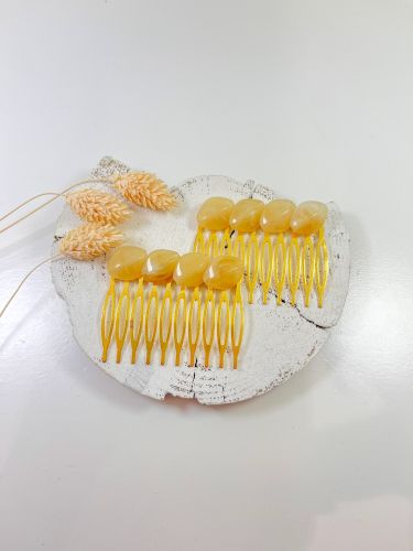 Peinecillo piedra rombo beige