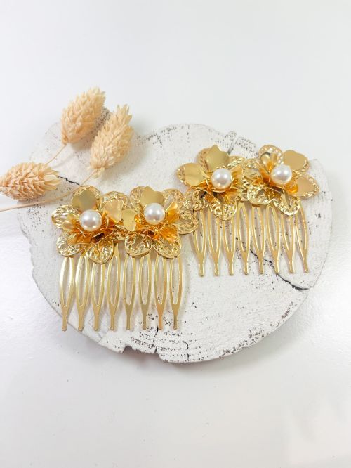 Peinecillo doble flor labrada y perla