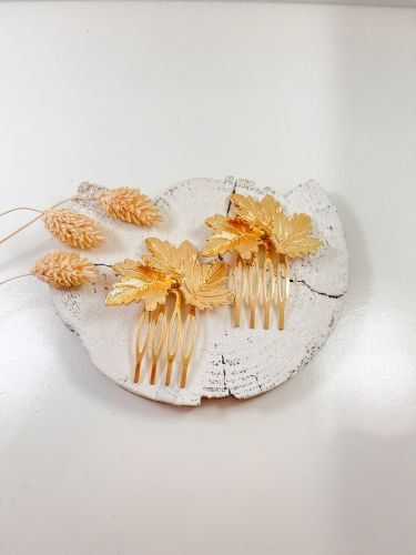 Peinecillo dorado triple hoja pequeña