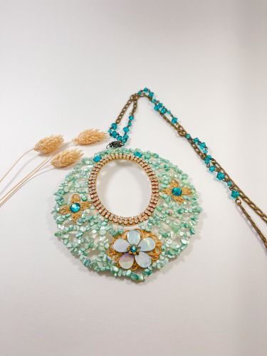 Collar caramelo Maite Cárdenas