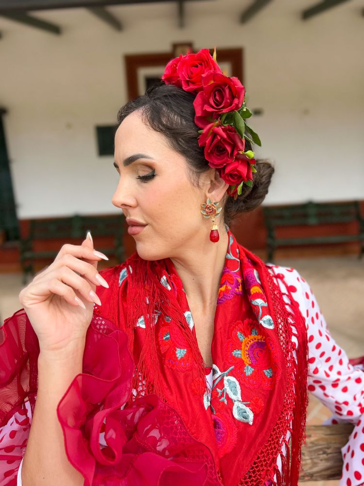 Traje María blanco con lunares rojos
