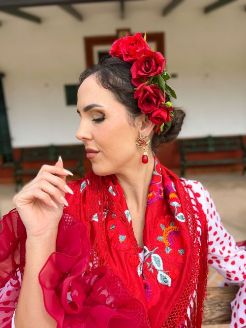 Traje María blanco con lunares rojos