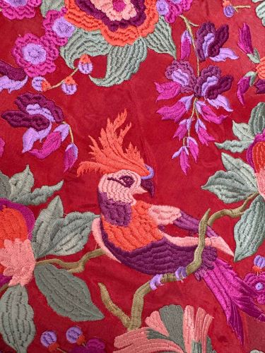 Mantón seda Valentina rojo sangre 2