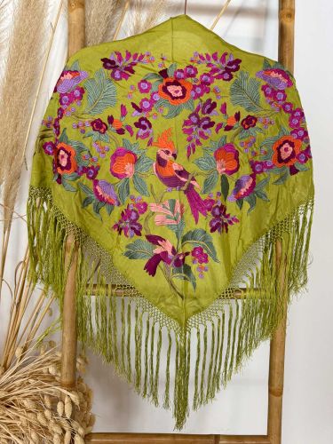 Mantón seda Valentina verde manzana