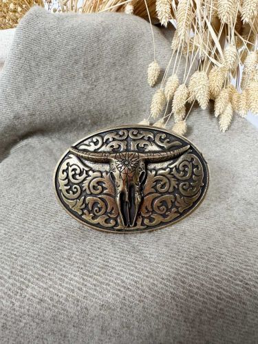 Hebilla ovalada labrada cráneo de búfalo oro viejo