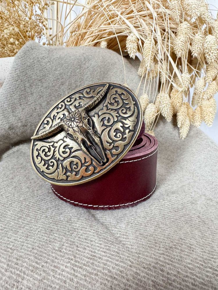 Hebilla ovalada labrada cráneo de...