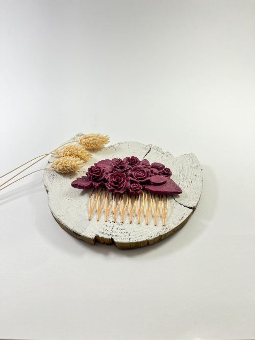 Peinecillo resina burdeos con rosas, flores y hojas variadas
