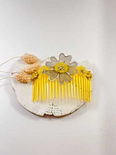 Peinecillo Maite Cárdenas 37 amarillo 2