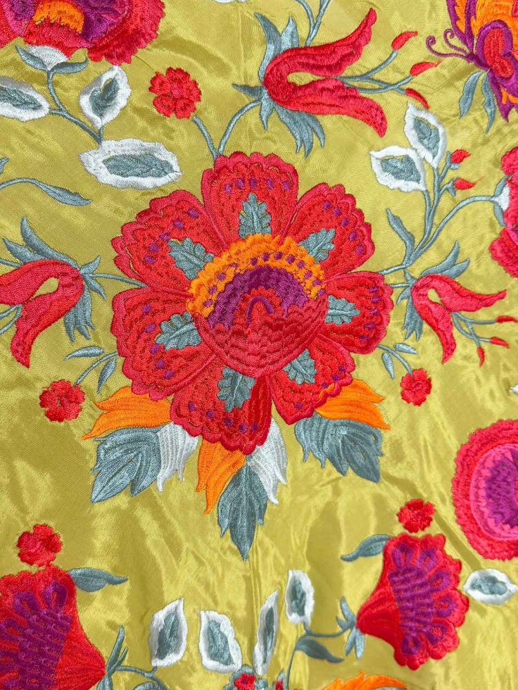 Mantón seda Araceli verde manzana